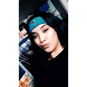 Meet your Posher, Iselda